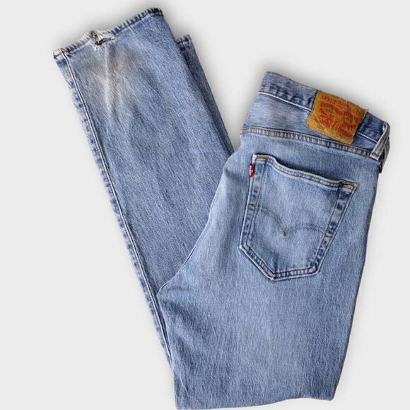 Levi's Mens 501 Jeans Sz 35/30 Distress Wear Hem Button Front Denim Faded Classi - Picture 2 of 8